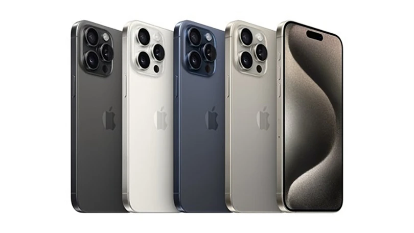 4 màu sắc của iPhone 15 Pro Max lần lượt là: titan tự nhiên, titan trắng, titan đen và titan xanh