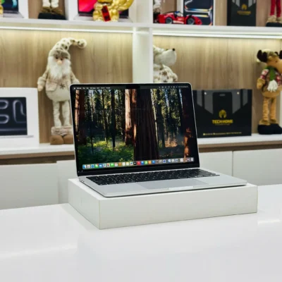 Macbook Techome uy tín