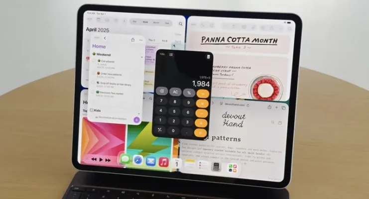Giao diện chia đôi màn hình trên iPad giúp vừa xem bài giảng vừa ghi chú hiệu quả.